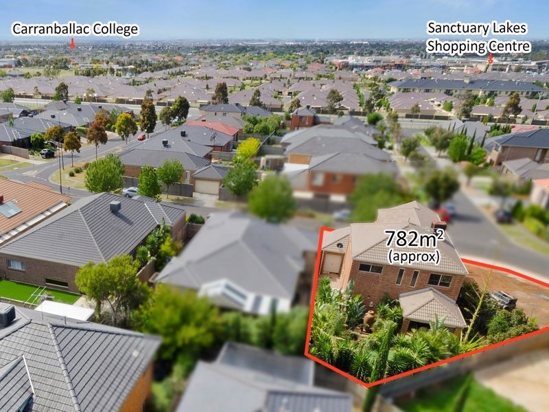 11 Fuchsia Crescent, Point Cook VIC 3030