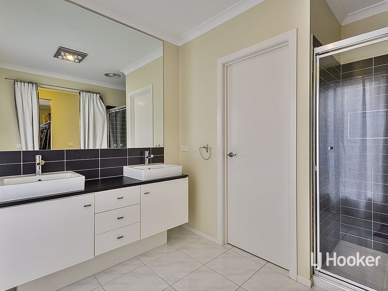 51 Carpentaria Crescent, Point Cook VIC 3030