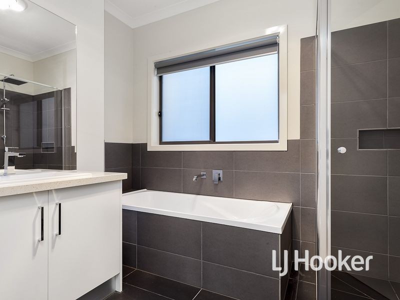 64 Waves Drive, Point Cook VIC 3030