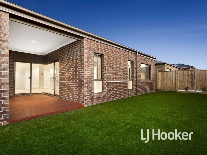 64 Waves Drive, Point Cook VIC 3030