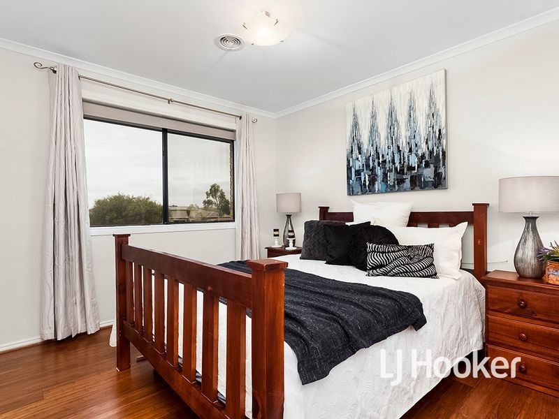 38 McIntyre Avenue, Point Cook VIC 3030