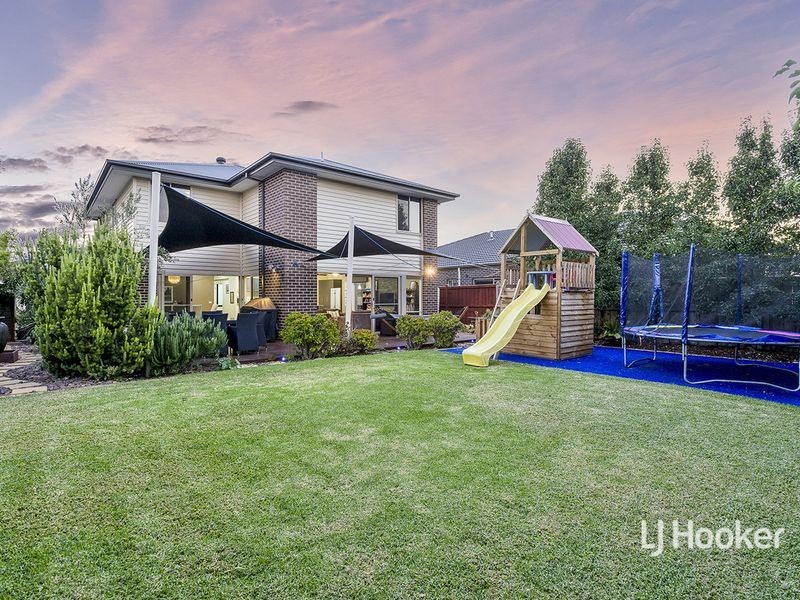 35 Grandpark Circuit, Point Cook VIC 3030