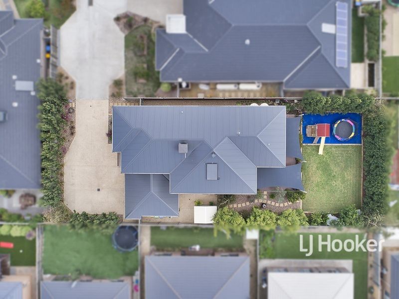 35 Grandpark Circuit, Point Cook VIC 3030