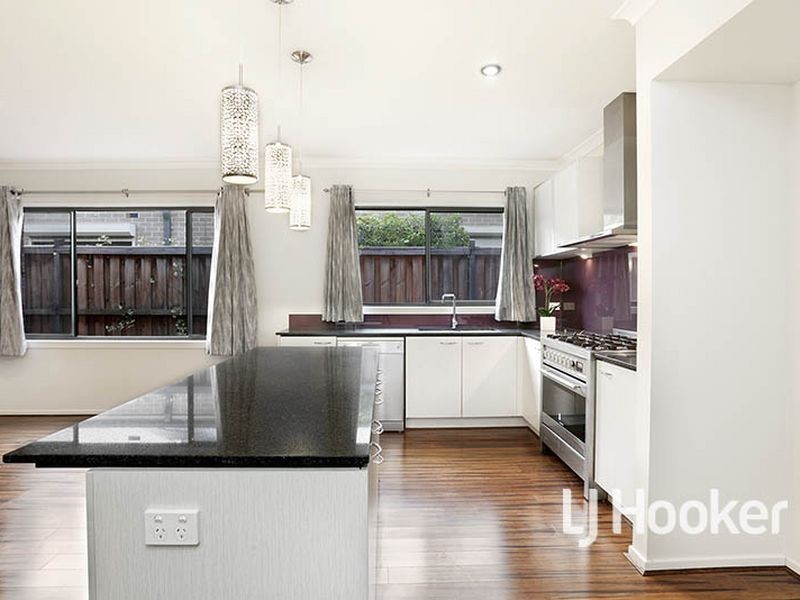 40 Hollywood Avenue, Point Cook VIC 3030
