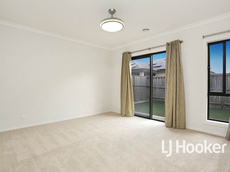 40 Hollywood Avenue, Point Cook VIC 3030