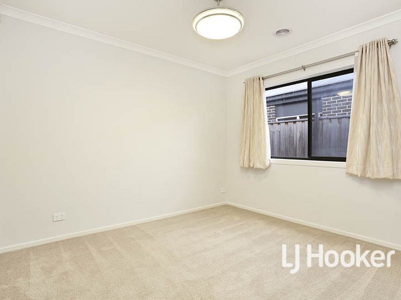40 Hollywood Avenue, Point Cook VIC 3030