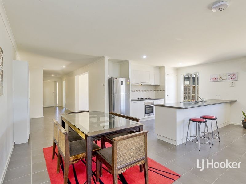 17 Hydrangea Drive, Point Cook VIC 3030