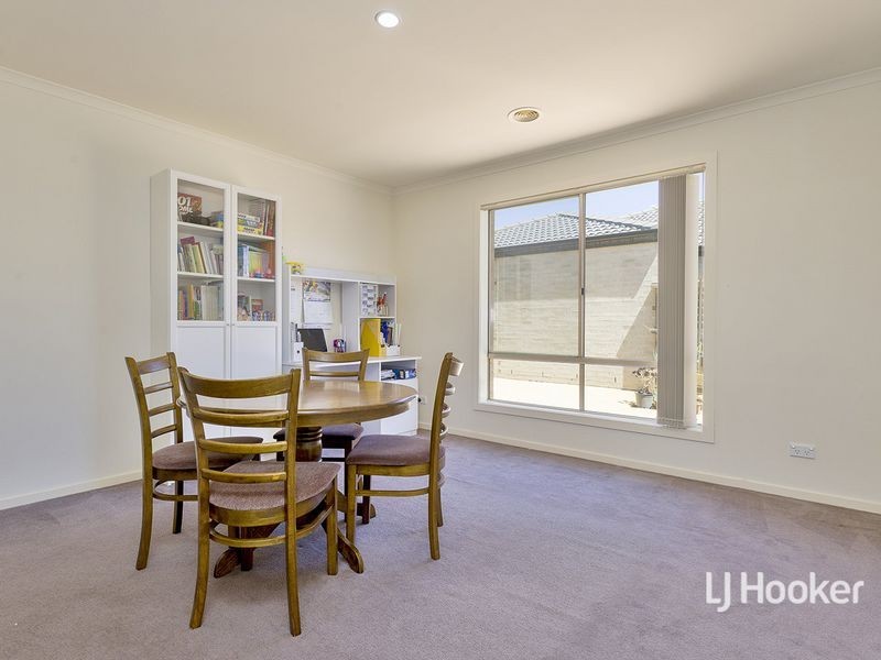 17 Hydrangea Drive, Point Cook VIC 3030