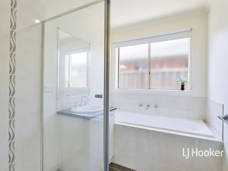 17 Hydrangea Drive, Point Cook VIC 3030