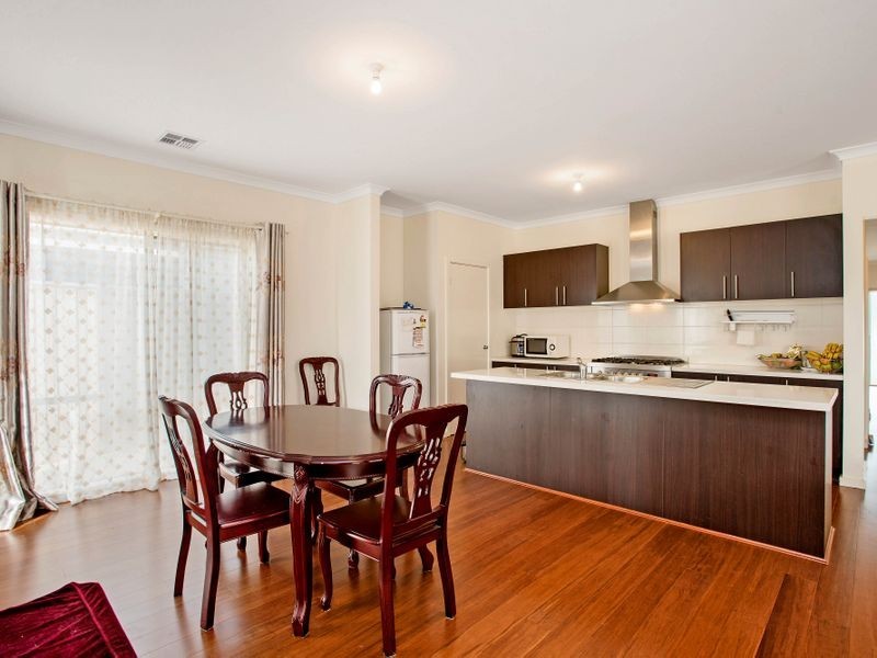 34 Fongeo Drive, Point Cook VIC 3030