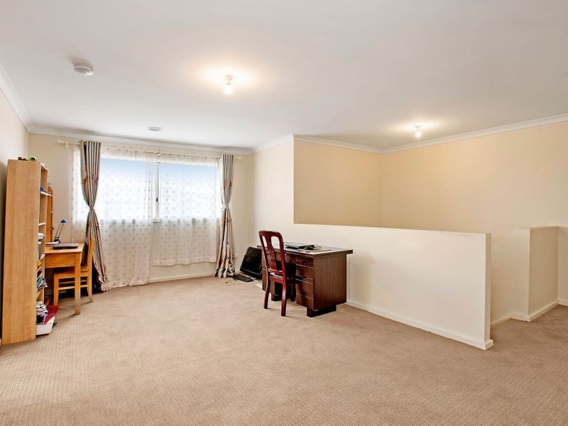 34 Fongeo Drive, Point Cook VIC 3030