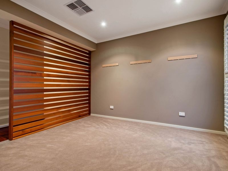 16 Grenache Street, Point Cook VIC 3030