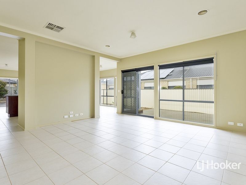 37 Frances Browne Way, Tarneit VIC 3029