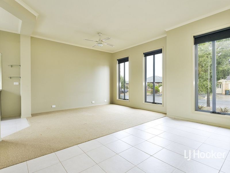 37 Frances Browne Way, Tarneit VIC 3029