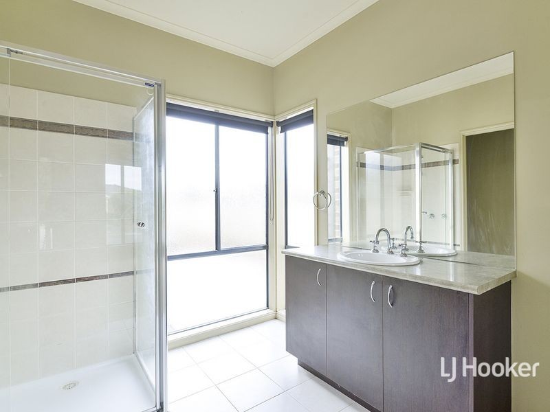 37 Frances Browne Way, Tarneit VIC 3029