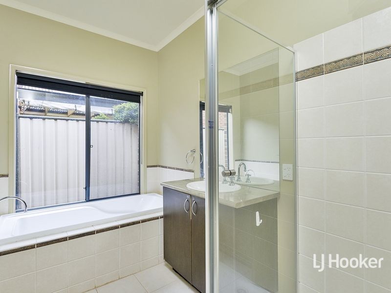 37 Frances Browne Way, Tarneit VIC 3029