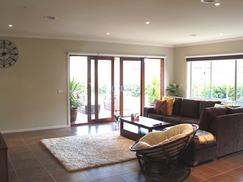 20 Haslewood Street, Point Cook VIC 3030