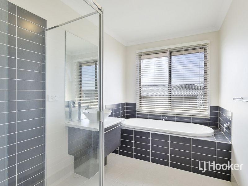 45 Victorking Drive, Point Cook VIC 3030