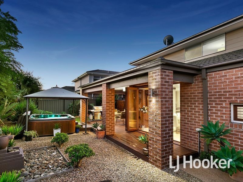 67 Hemsley Promenade, Point Cook VIC 3030