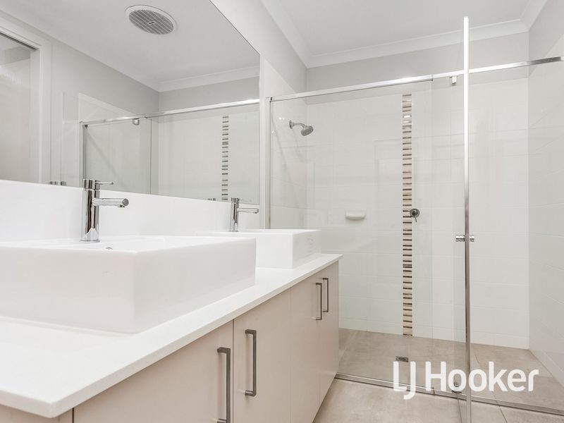 250 Saltwater Promenade, Point Cook VIC 3030