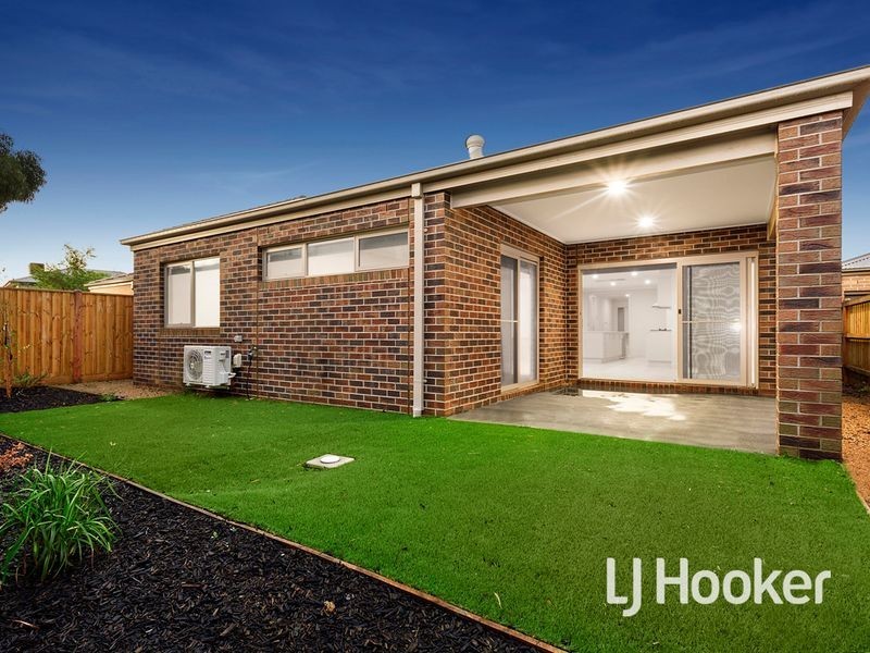 250 Saltwater Promenade, Point Cook VIC 3030