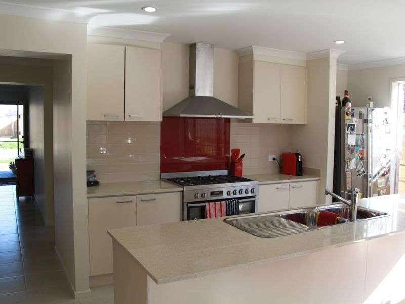 14 Yellowbox Drive, Point Cook VIC 3030