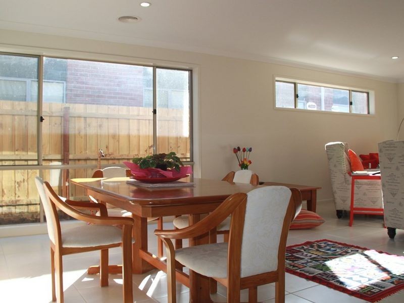 14 Yellowbox Drive, Point Cook VIC 3030
