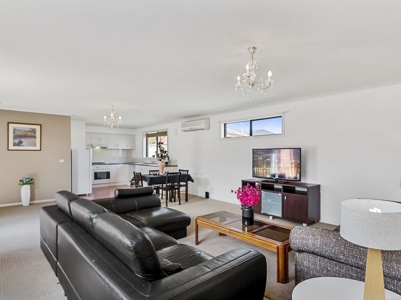 115 Lennon Boulevard, Point Cook VIC 3030