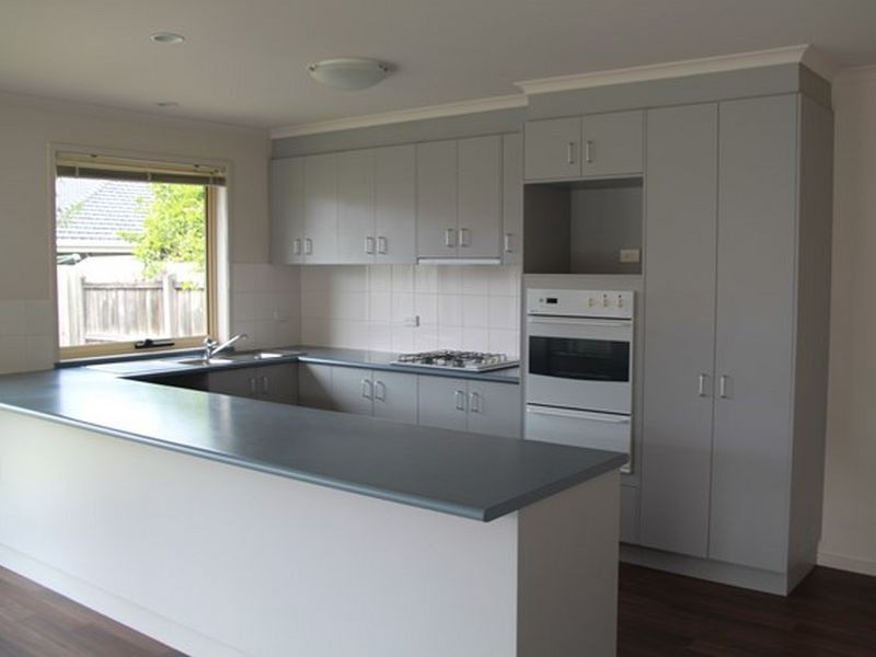 8 John Wedge Place, Altona Meadows VIC 3028