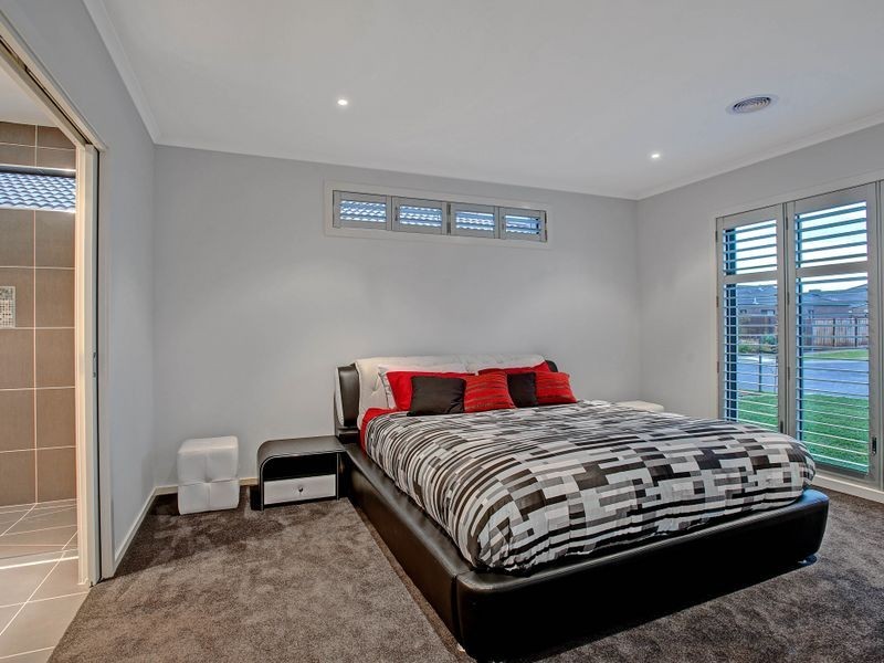 28 Cooinda Way, Point Cook VIC 3030