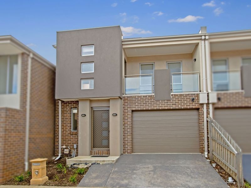 7 Leopold Lane, Point Cook VIC 3030