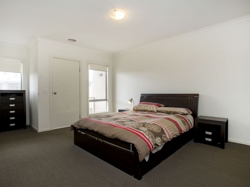 7 Leopold Lane, Point Cook VIC 3030