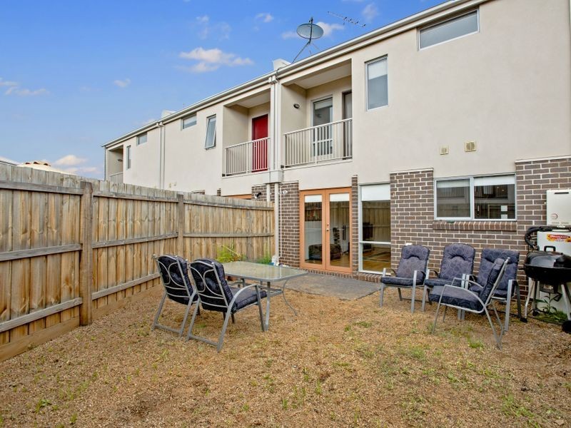 7 Leopold Lane, Point Cook VIC 3030
