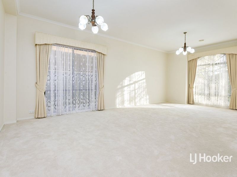 56 Glastonbury Circuit, Point Cook VIC 3030