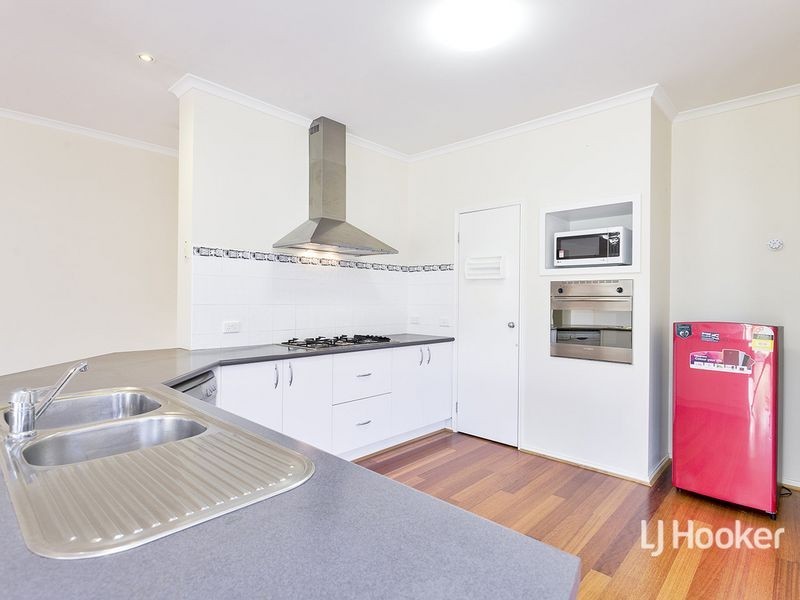 56 Glastonbury Circuit, Point Cook VIC 3030