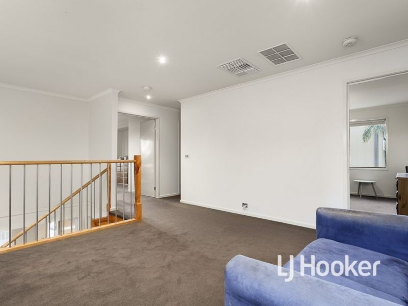 35 Lennon Boulevard, Point Cook VIC 3030