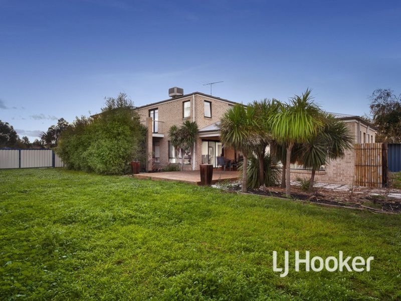 35 Lennon Boulevard, Point Cook VIC 3030