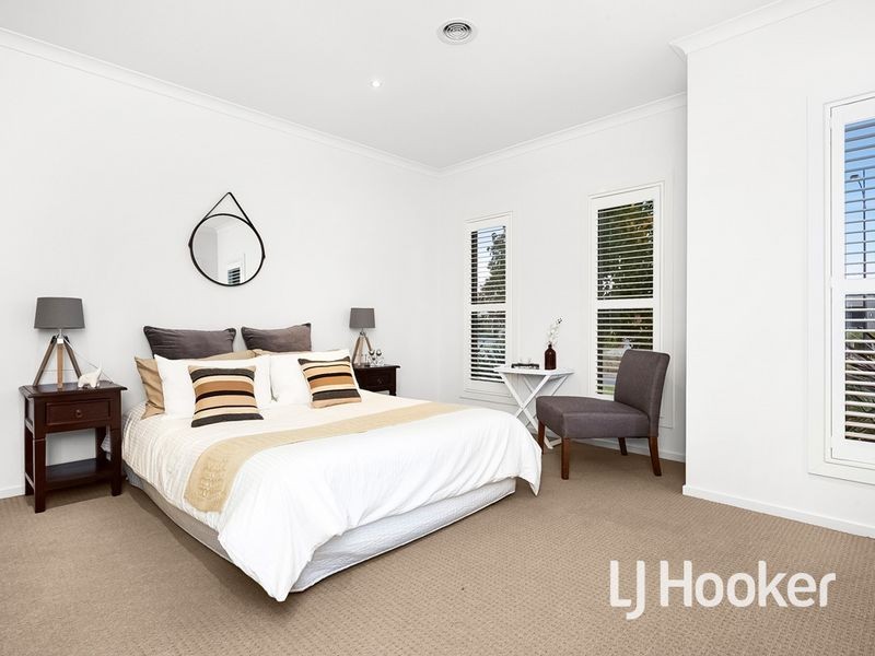 26 Castletown Boulevard, Melton South VIC 3338