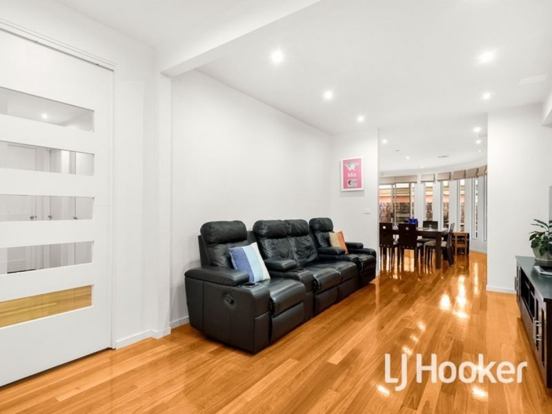 19 Copeland Crescent, Point Cook VIC 3030