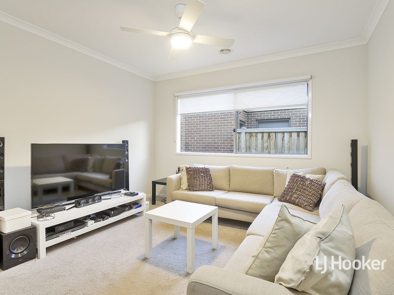 12 Mangrove Parade, Point Cook VIC 3030
