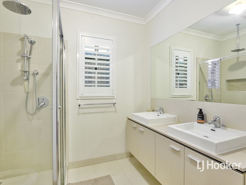 12 Mangrove Parade, Point Cook VIC 3030