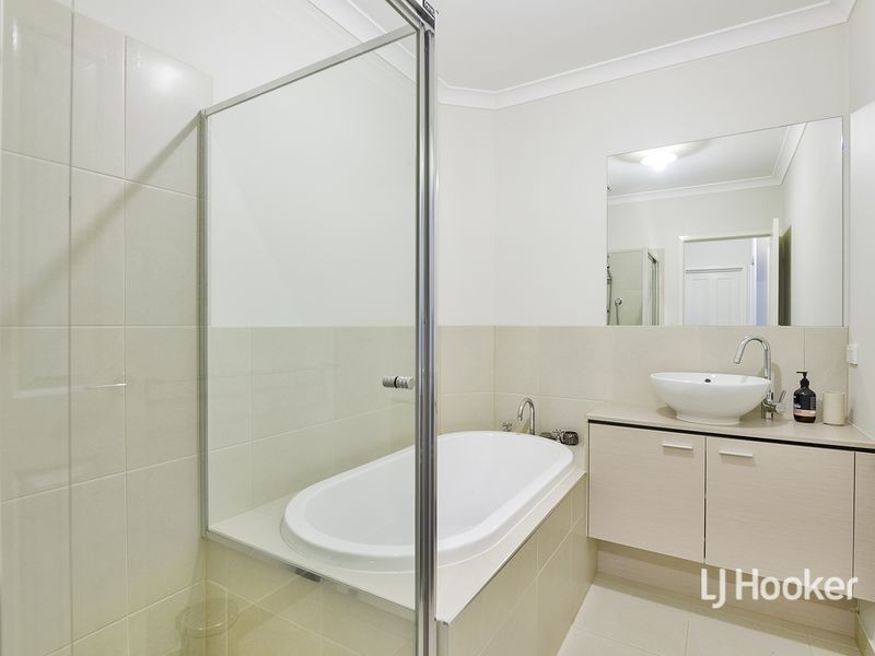 12 Mangrove Parade, Point Cook VIC 3030