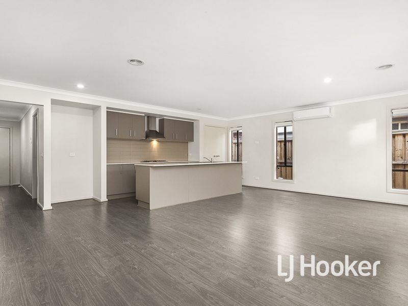 15 Dennerley Way, Truganina VIC 3029