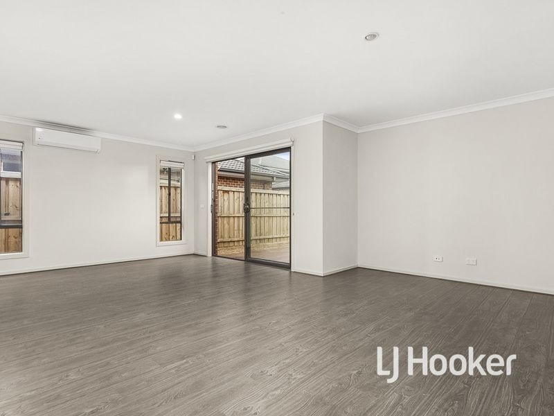 15 Dennerley Way, Truganina VIC 3029