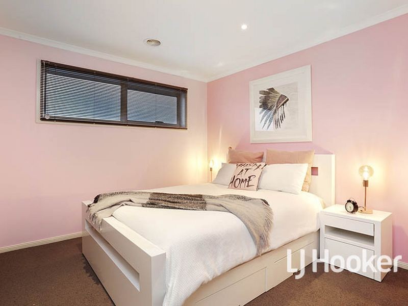 5 La Spezia Court, Point Cook VIC 3030