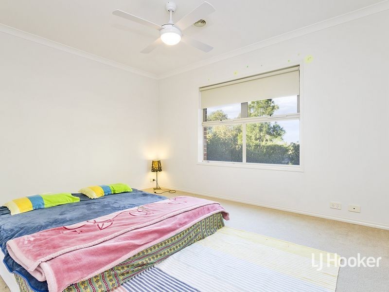18/14 Mickleton Grove, Point Cook VIC 3030