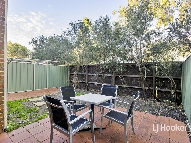 18/14 Mickleton Grove, Point Cook VIC 3030