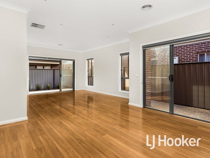 122 Wattletree Street, Craigieburn VIC 3064