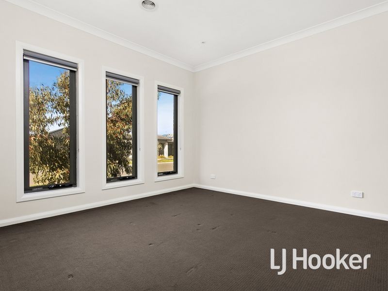 122 Wattletree Street, Craigieburn VIC 3064