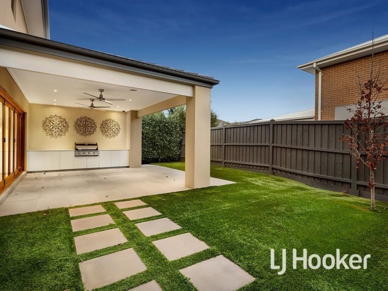 4 Opsum Way, Williams Landing VIC 3027